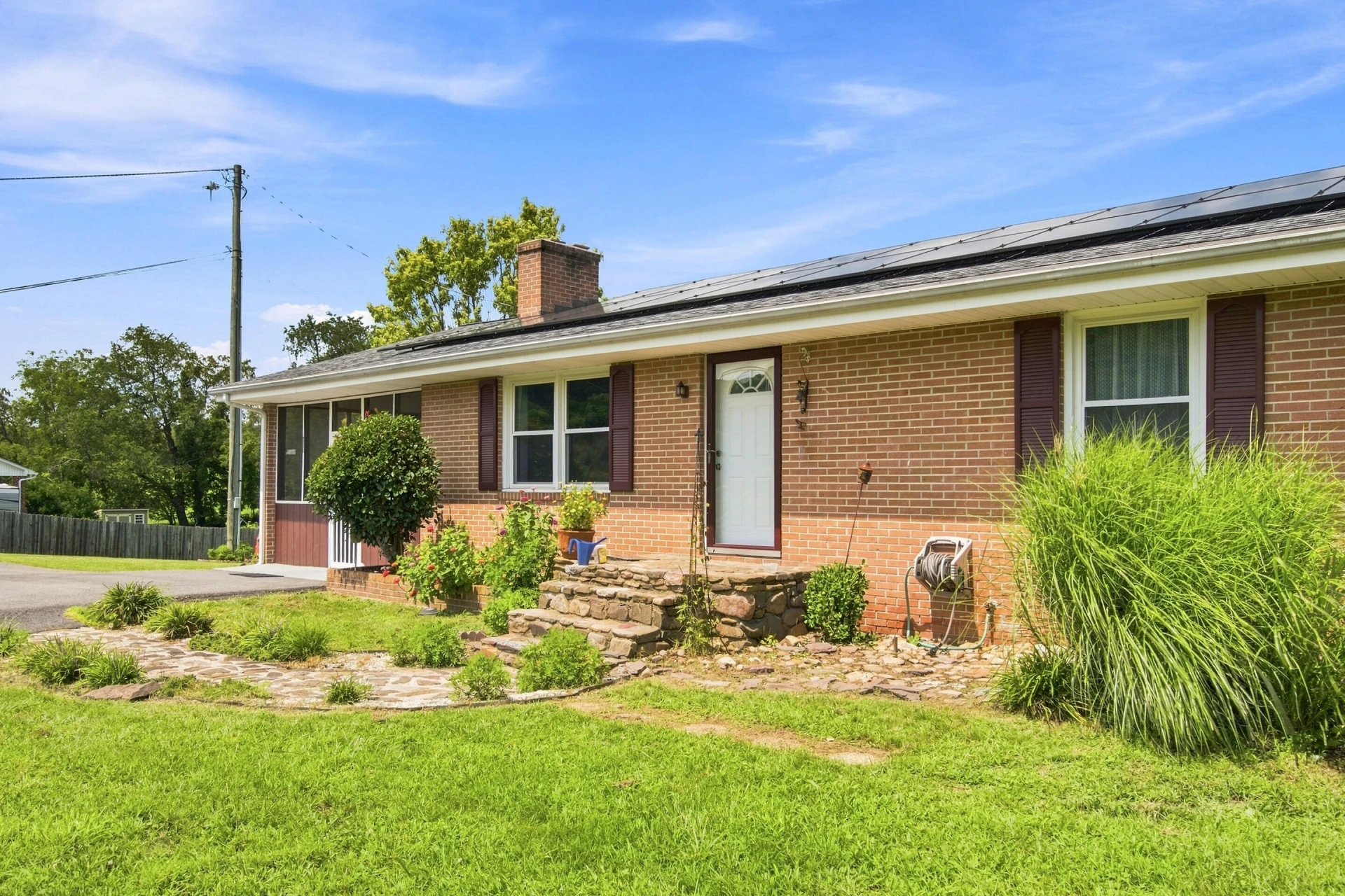 6219 Joyce LN - Photo 3