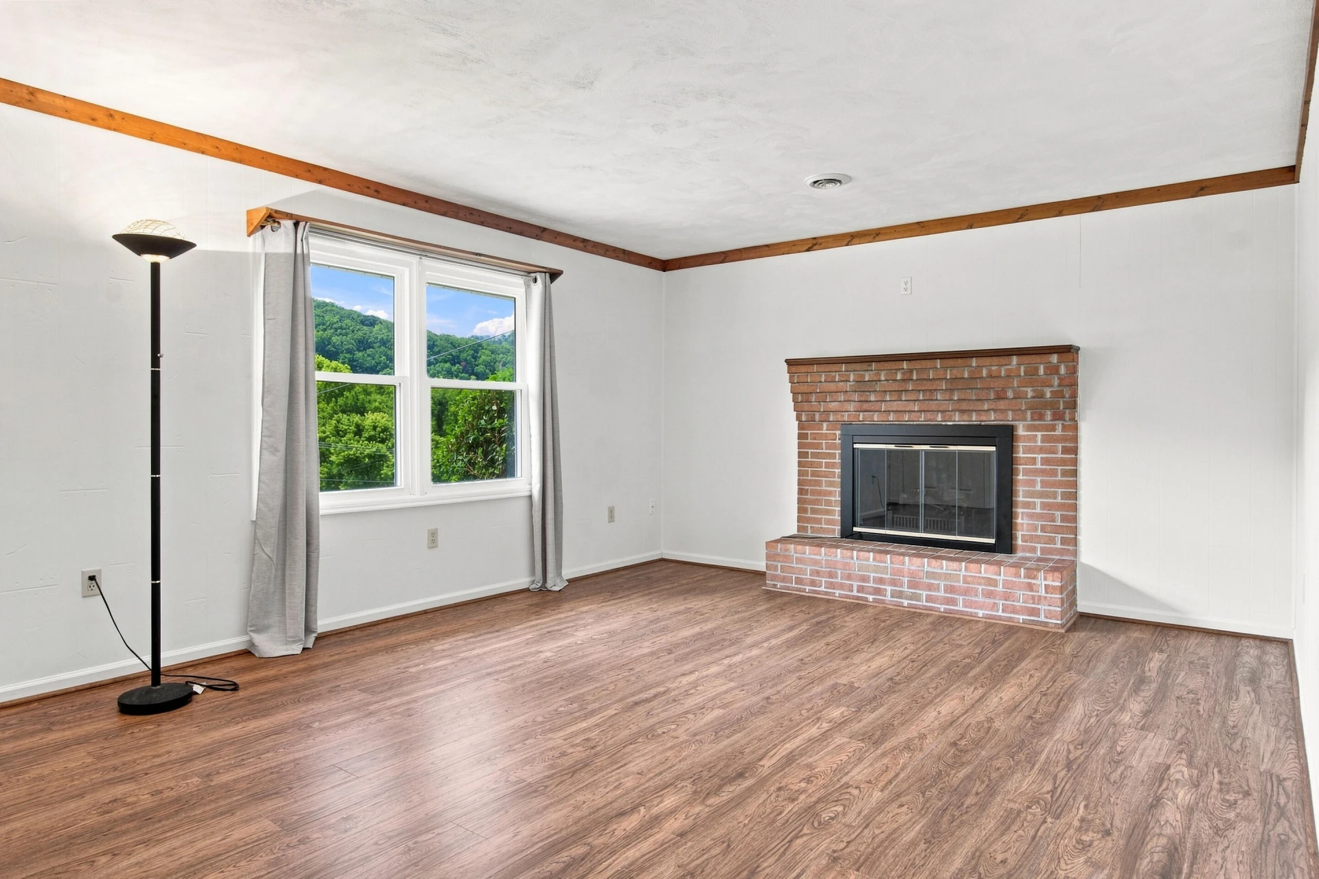 6219 Joyce LN - Photo 7