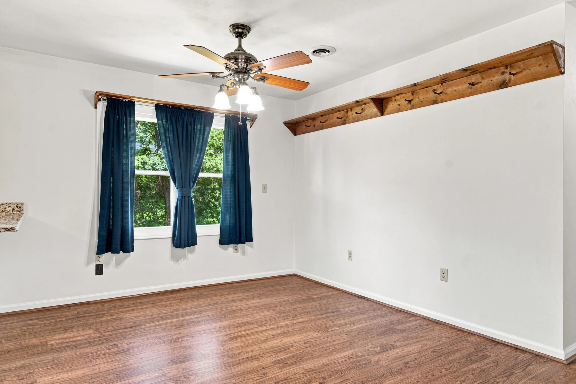 6219 Joyce LN - Photo 9