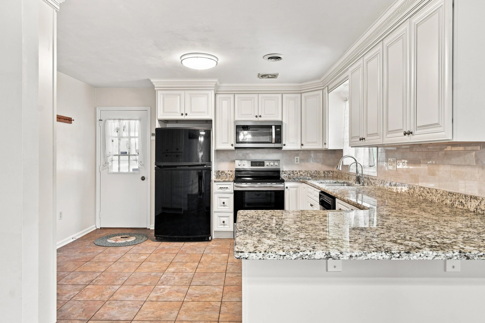 6219 Joyce LN - Photo 11