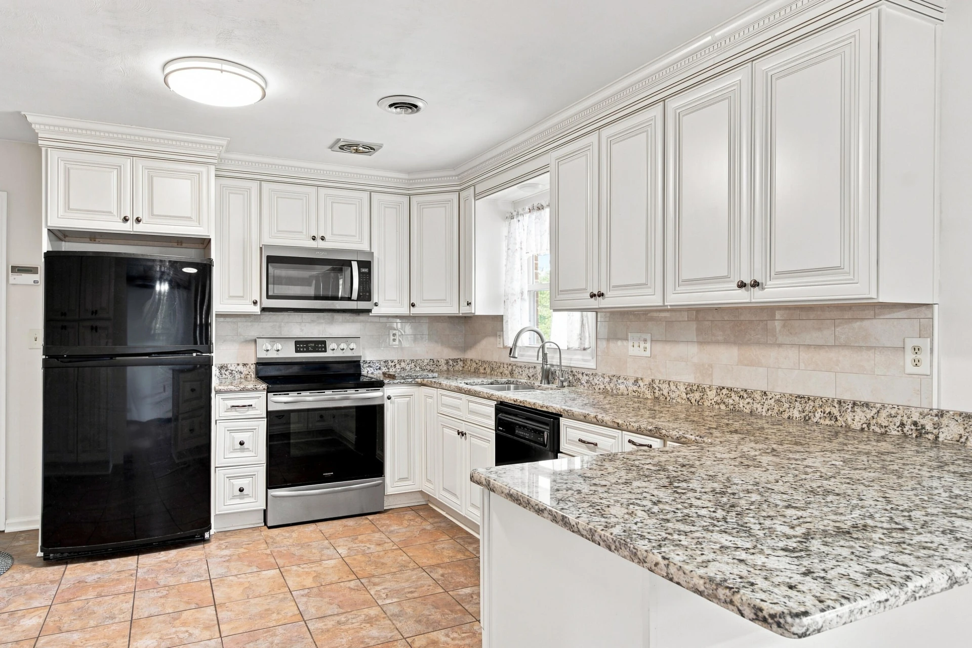 6219 Joyce LN - Photo 12