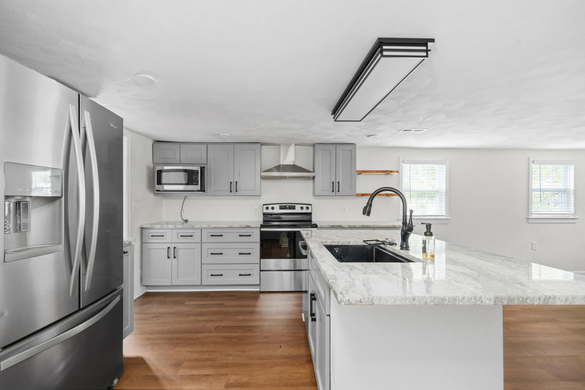 4398 Lee Hwy - Photo 4