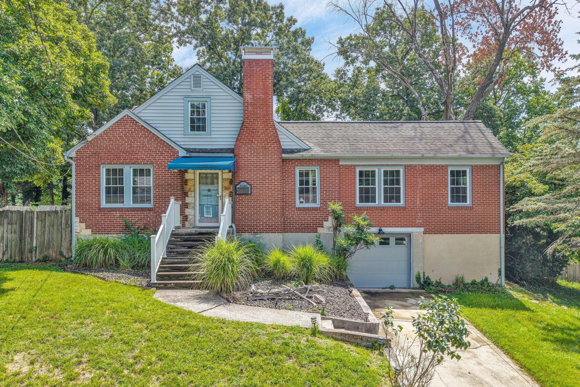 3020 Fleetwood AVE SW