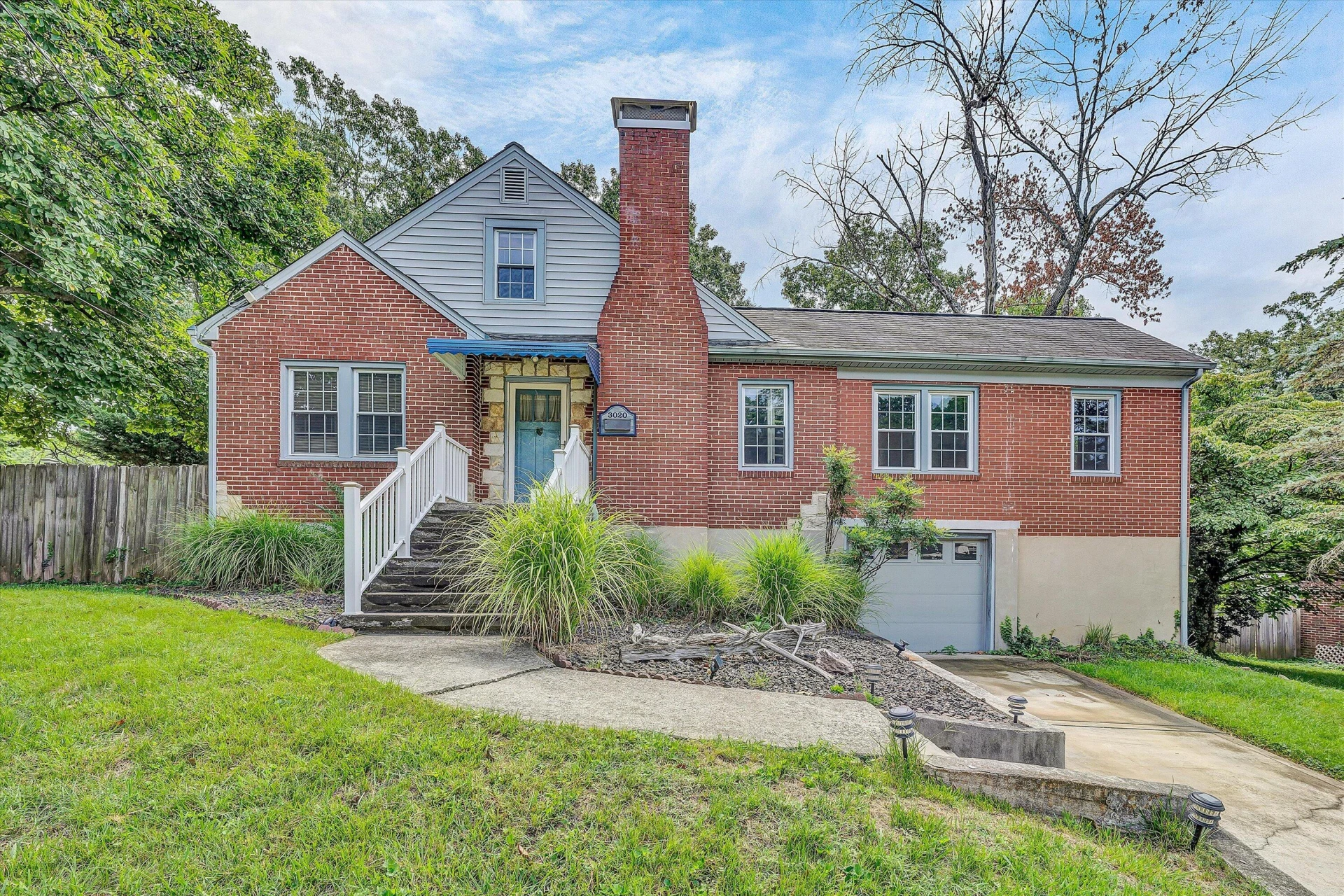 3020 Fleetwood AVE SW - Photo 3