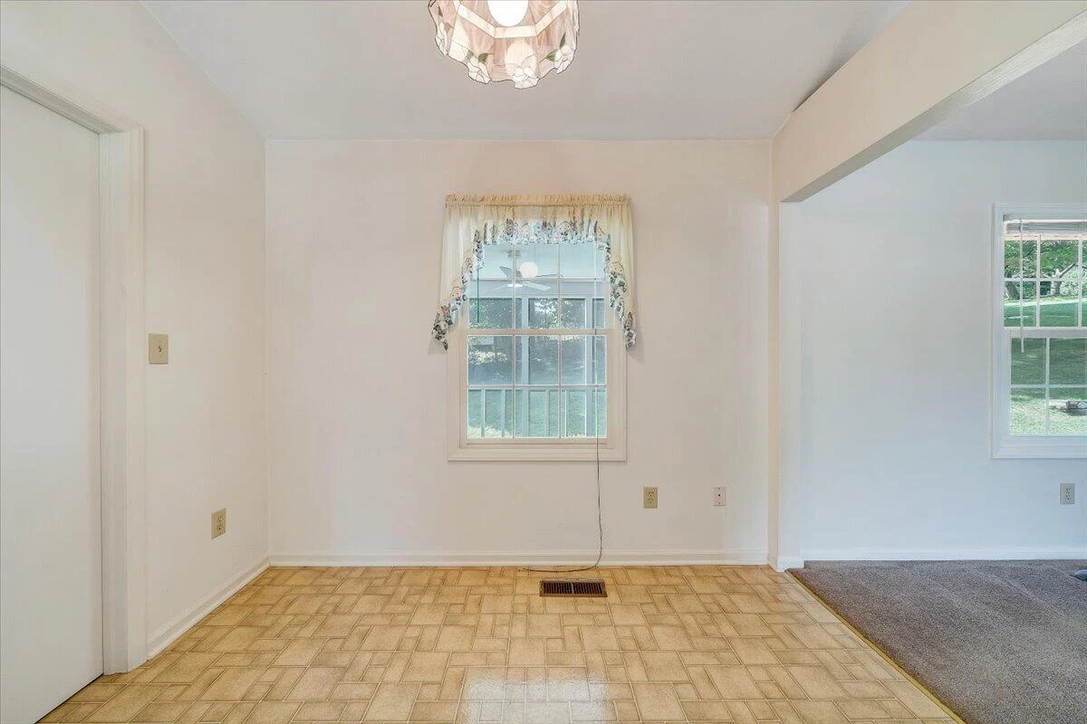 6830 Autumn Wood LN - Photo 8