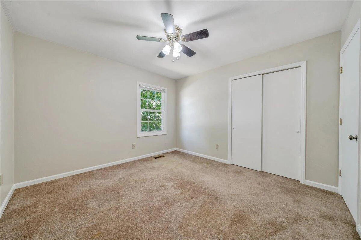 6830 Autumn Wood LN - Photo 17