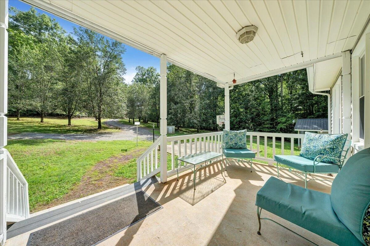 4562 Airport RD - Photo 2