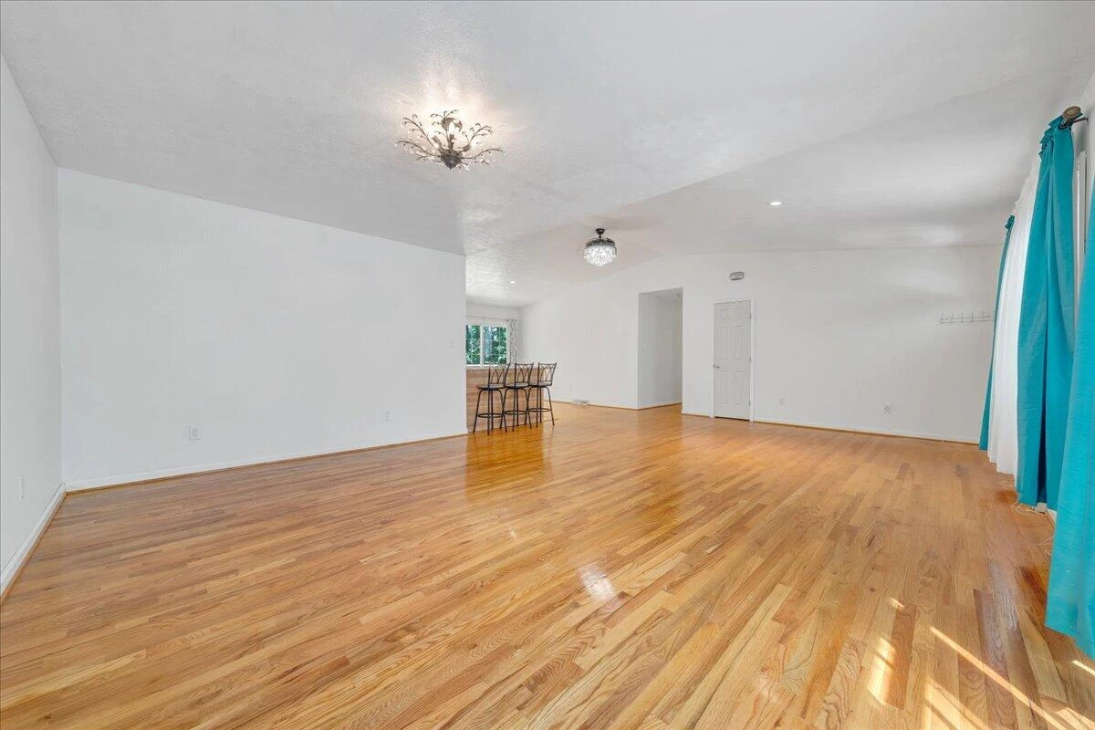 4562 Airport RD - Photo 7