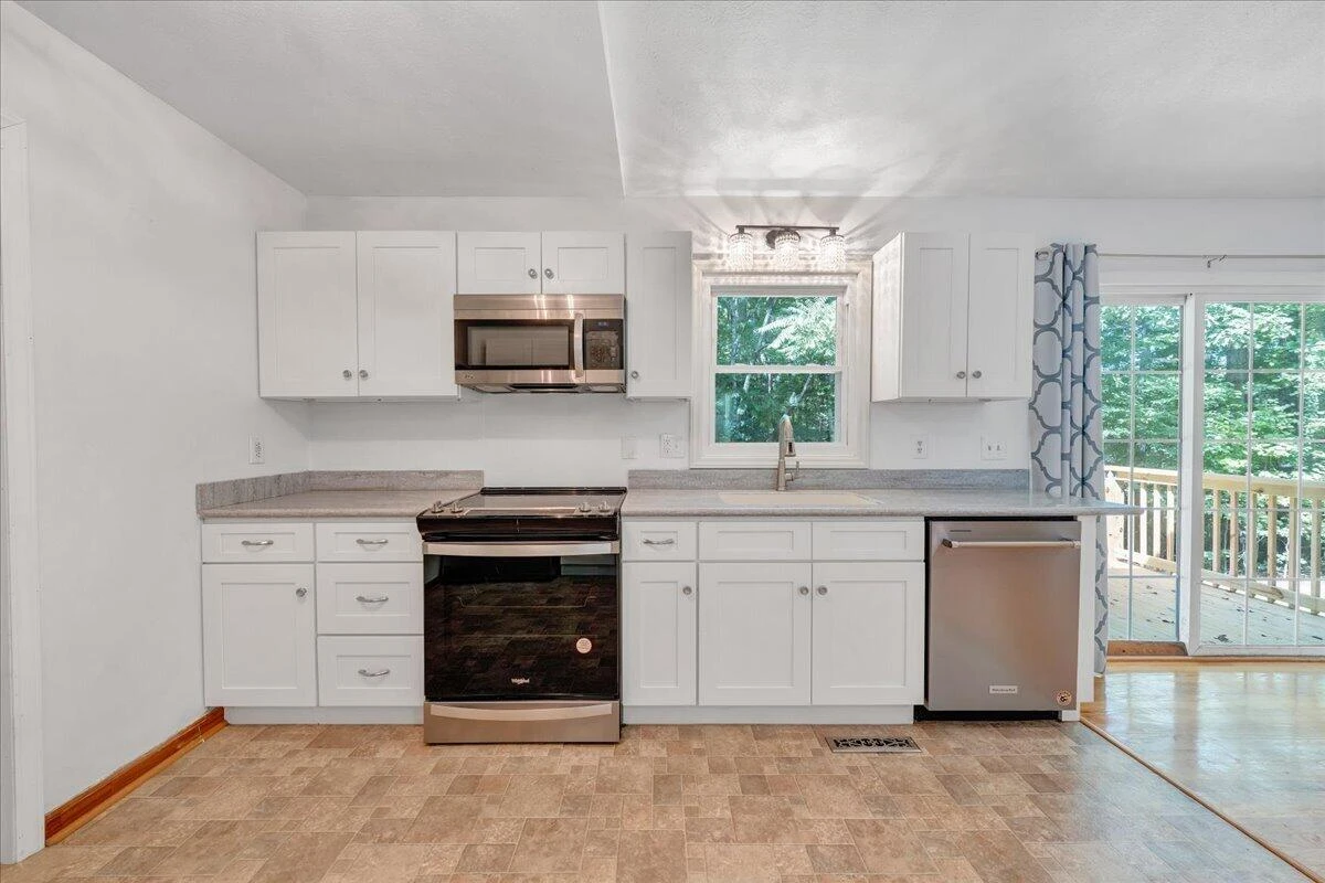 4562 Airport RD - Photo 13