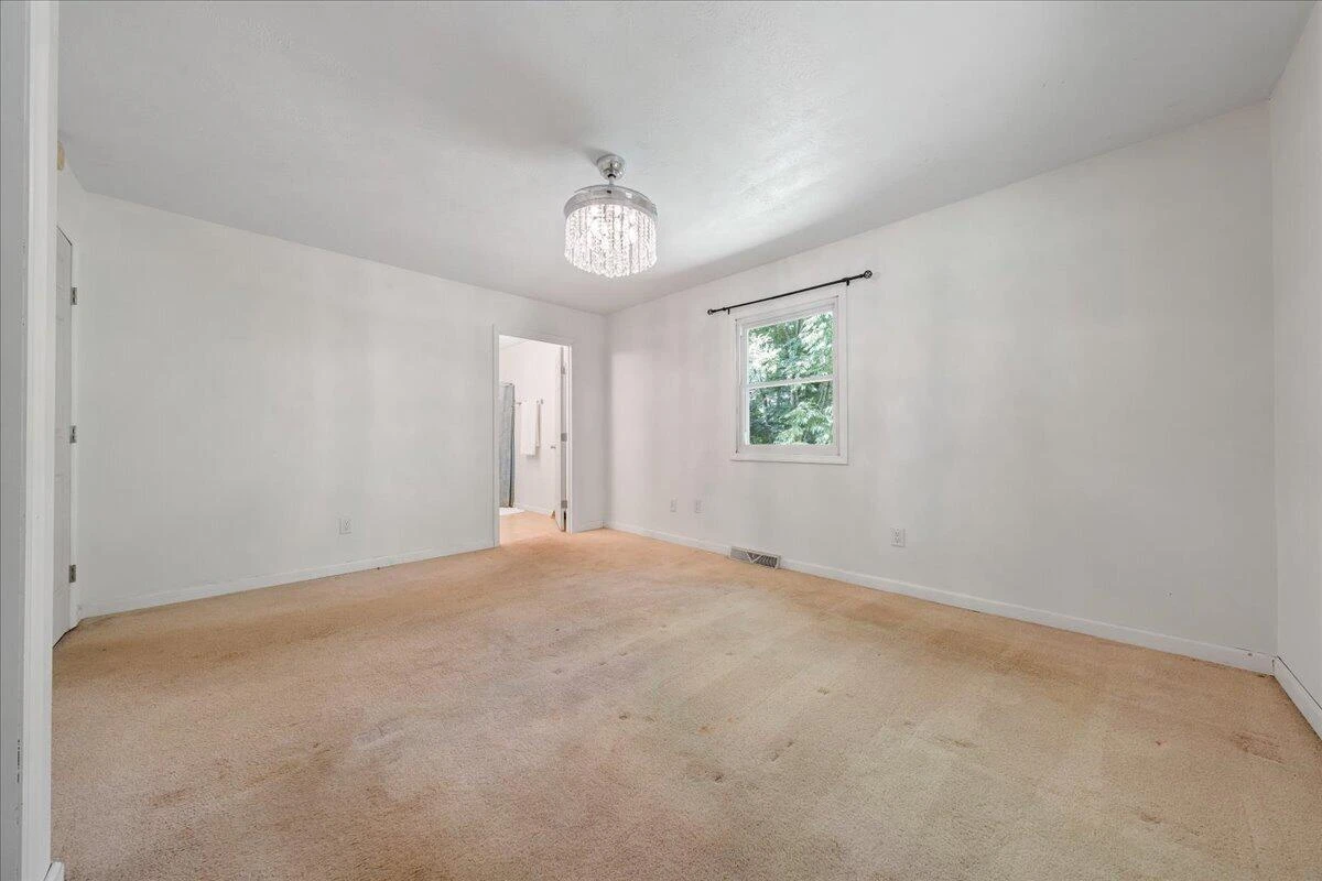 4562 Airport RD - Photo 24