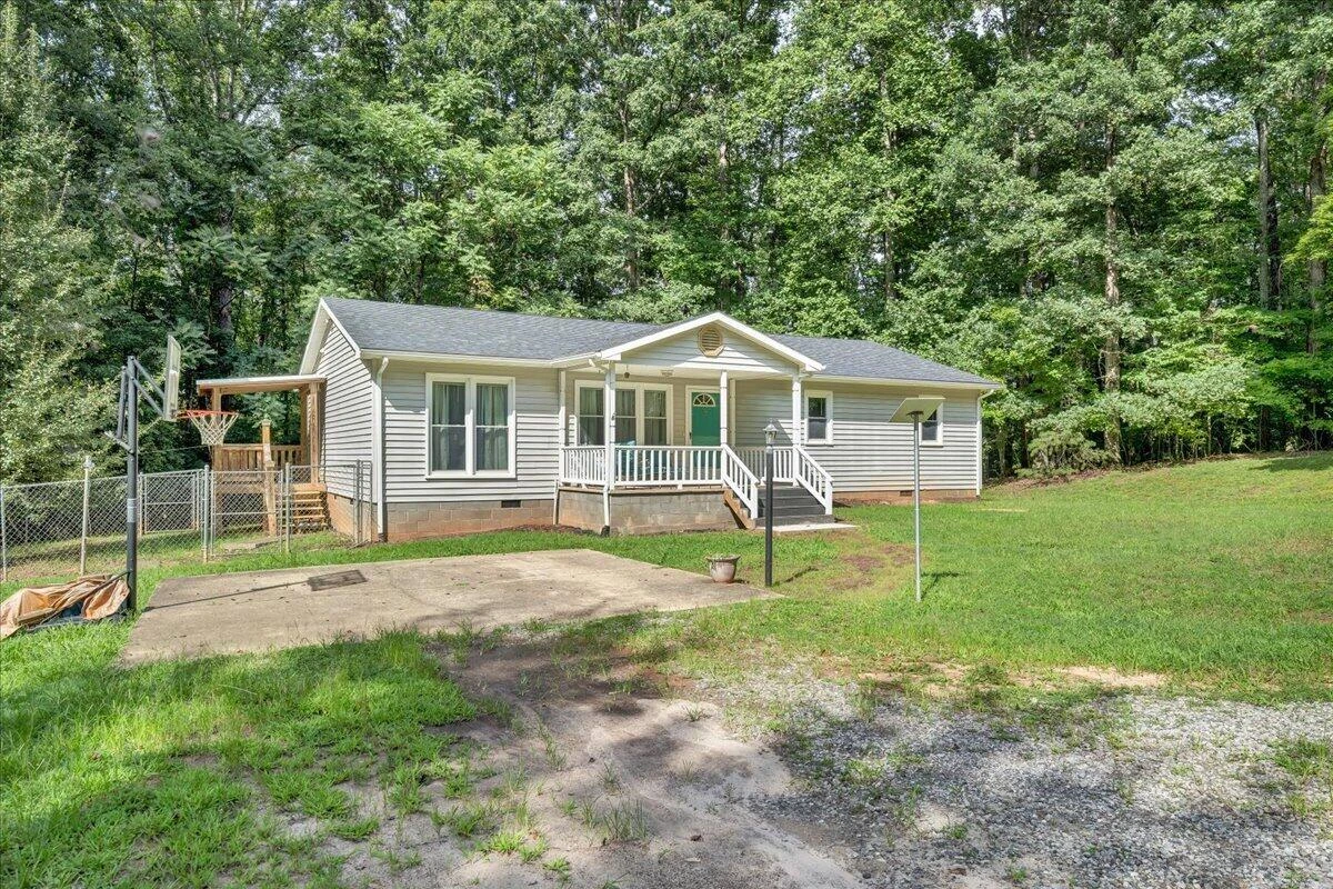 4562 Airport RD - Photo 39