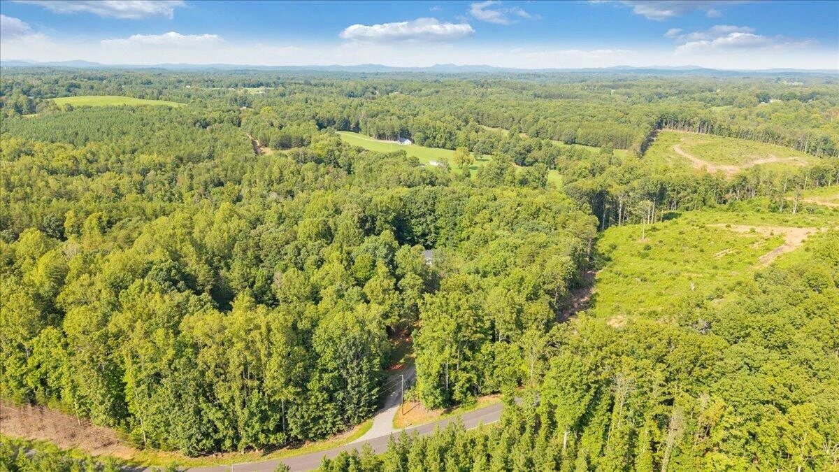 4562 Airport RD - Photo 54