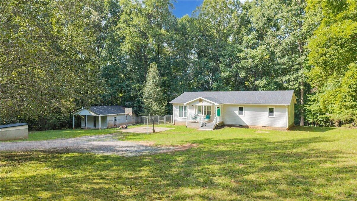 4562 Airport RD - Photo 57