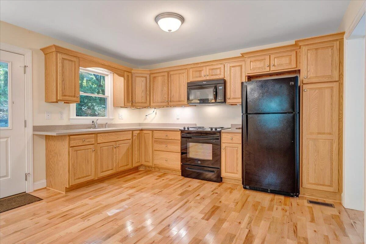 4580 Airport RD - Photo 8