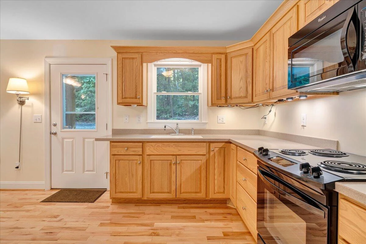 4580 Airport RD - Photo 10