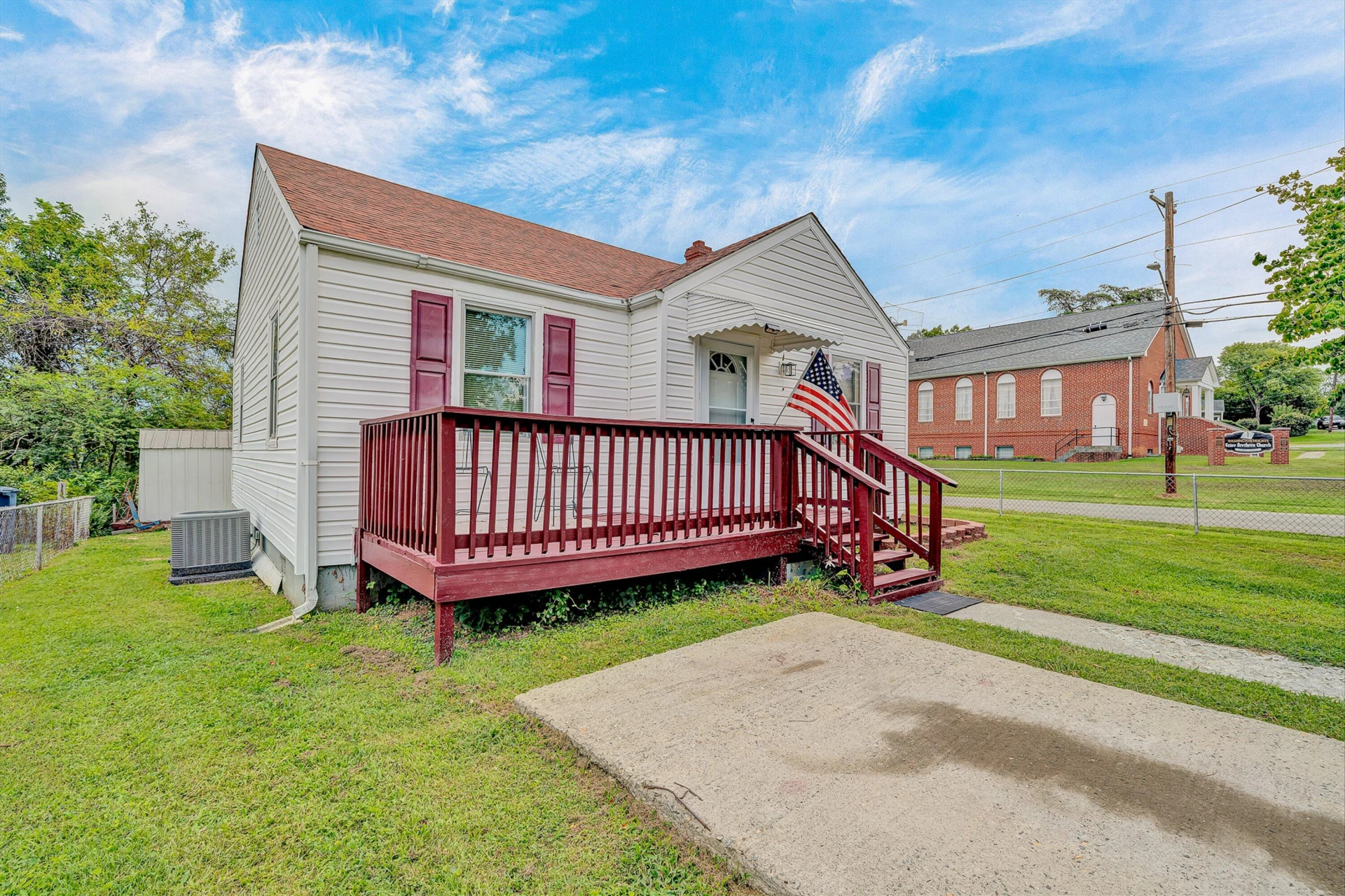3903 Michigan AVE NW - Photo 2