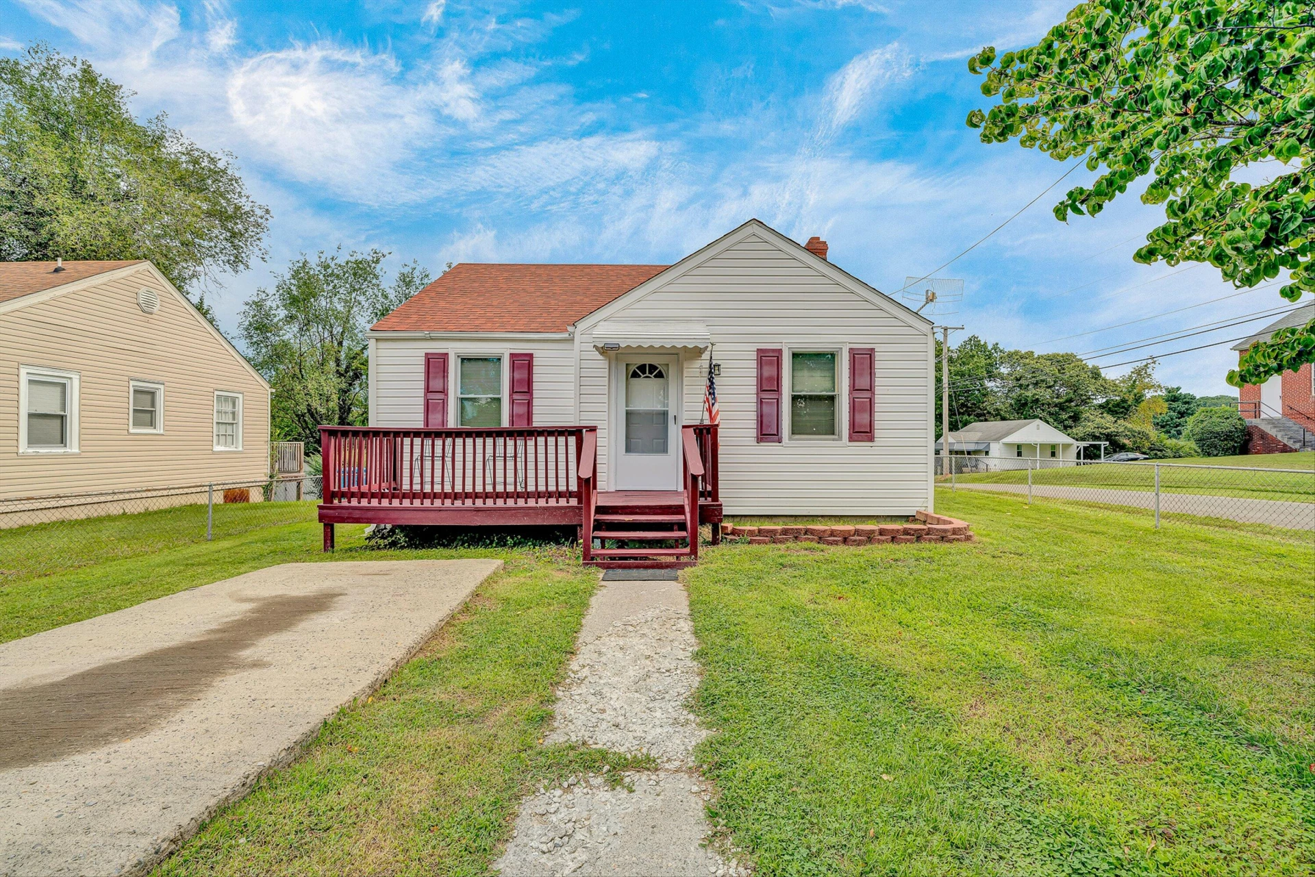 3903 Michigan AVE NW - Photo 3