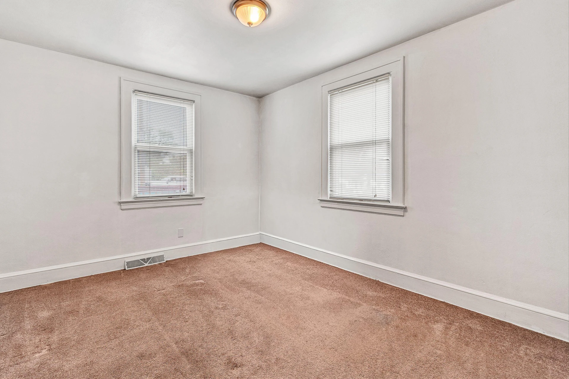 3903 Michigan AVE NW - Photo 12