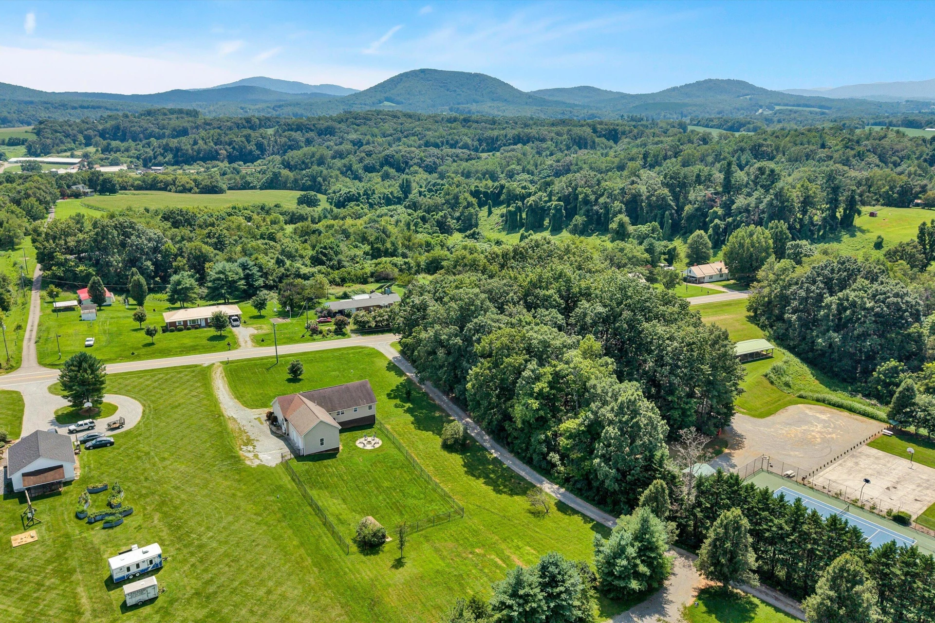 2220 Callaway RD - Photo 2