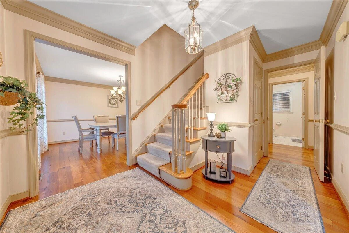 145 Cromwell DR - Photo 2