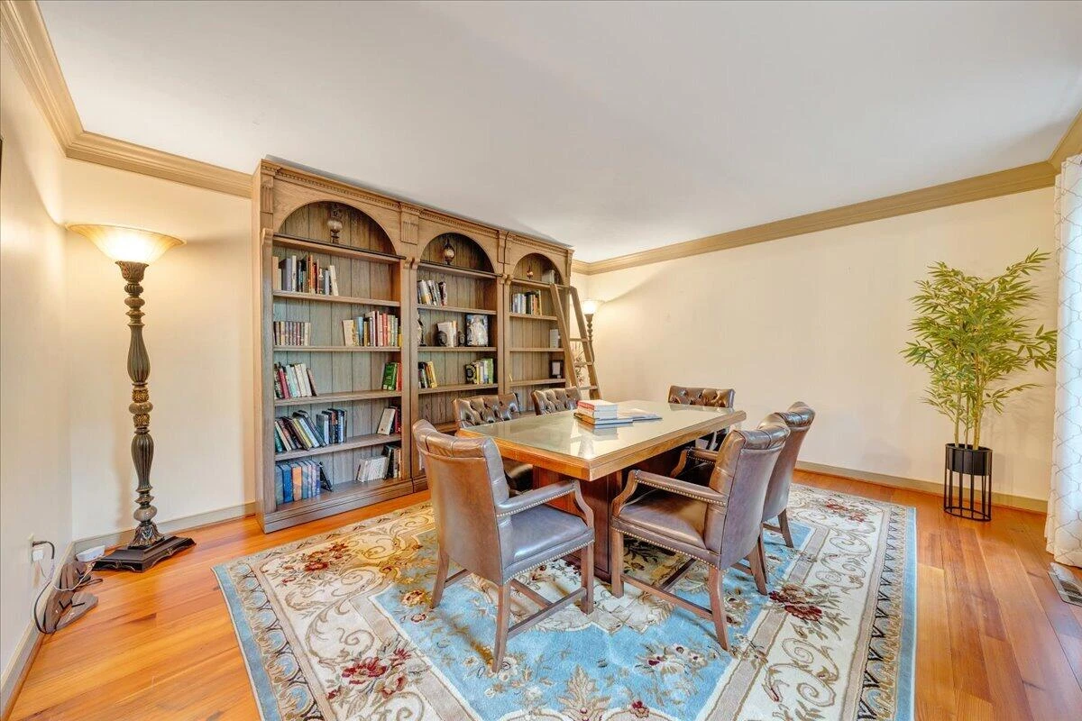 145 Cromwell DR - Photo 7