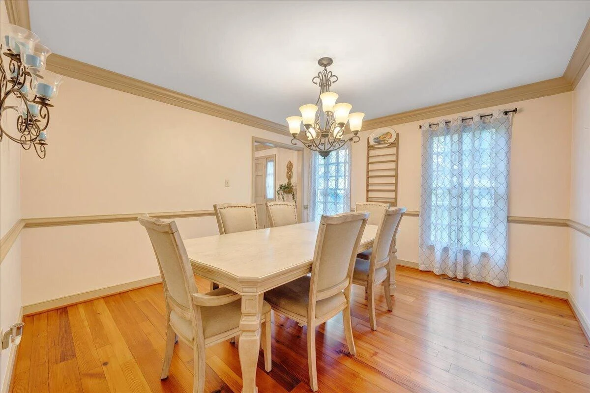 145 Cromwell DR - Photo 12