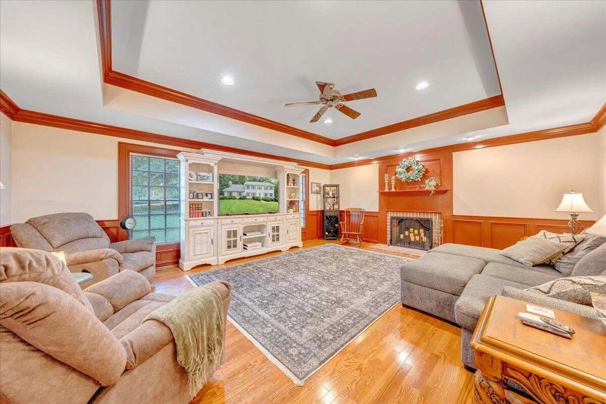 145 Cromwell DR - Photo 13