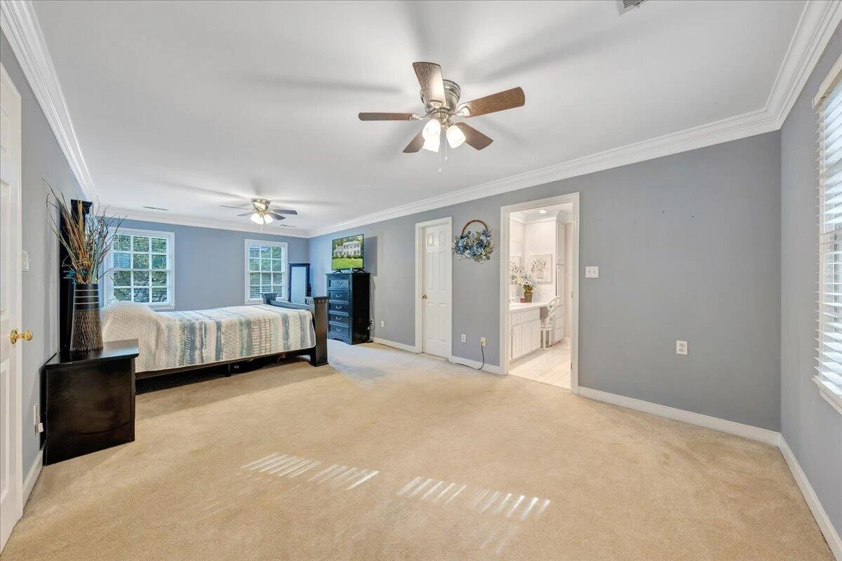 145 Cromwell DR - Photo 35