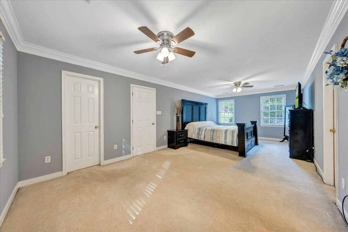 145 Cromwell DR - Photo 36