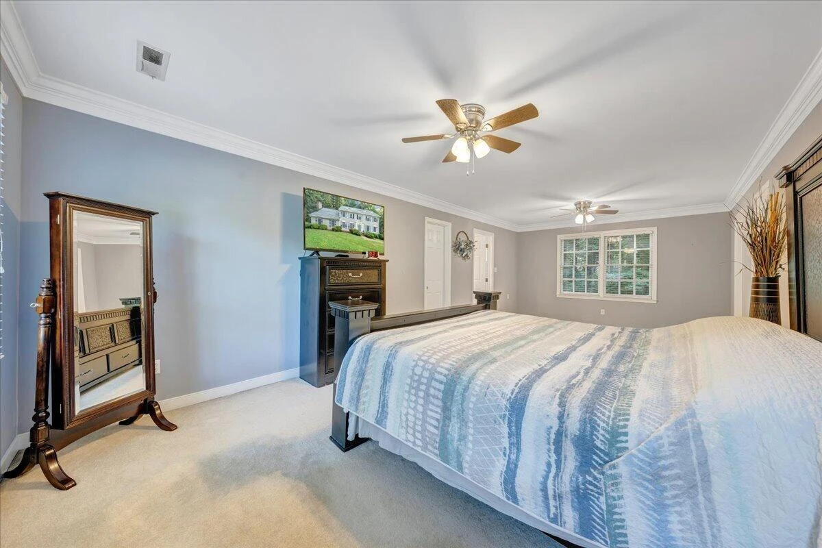 145 Cromwell DR - Photo 37