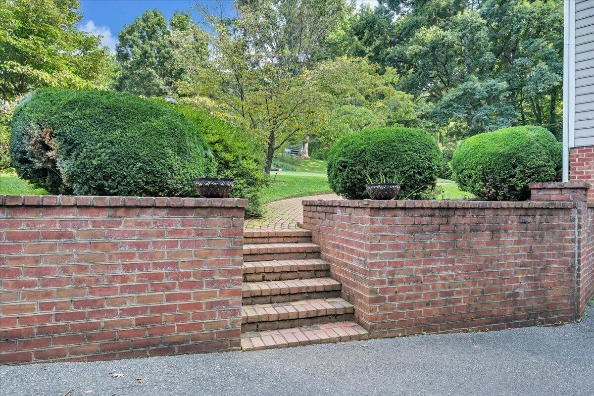 145 Cromwell DR - Photo 71