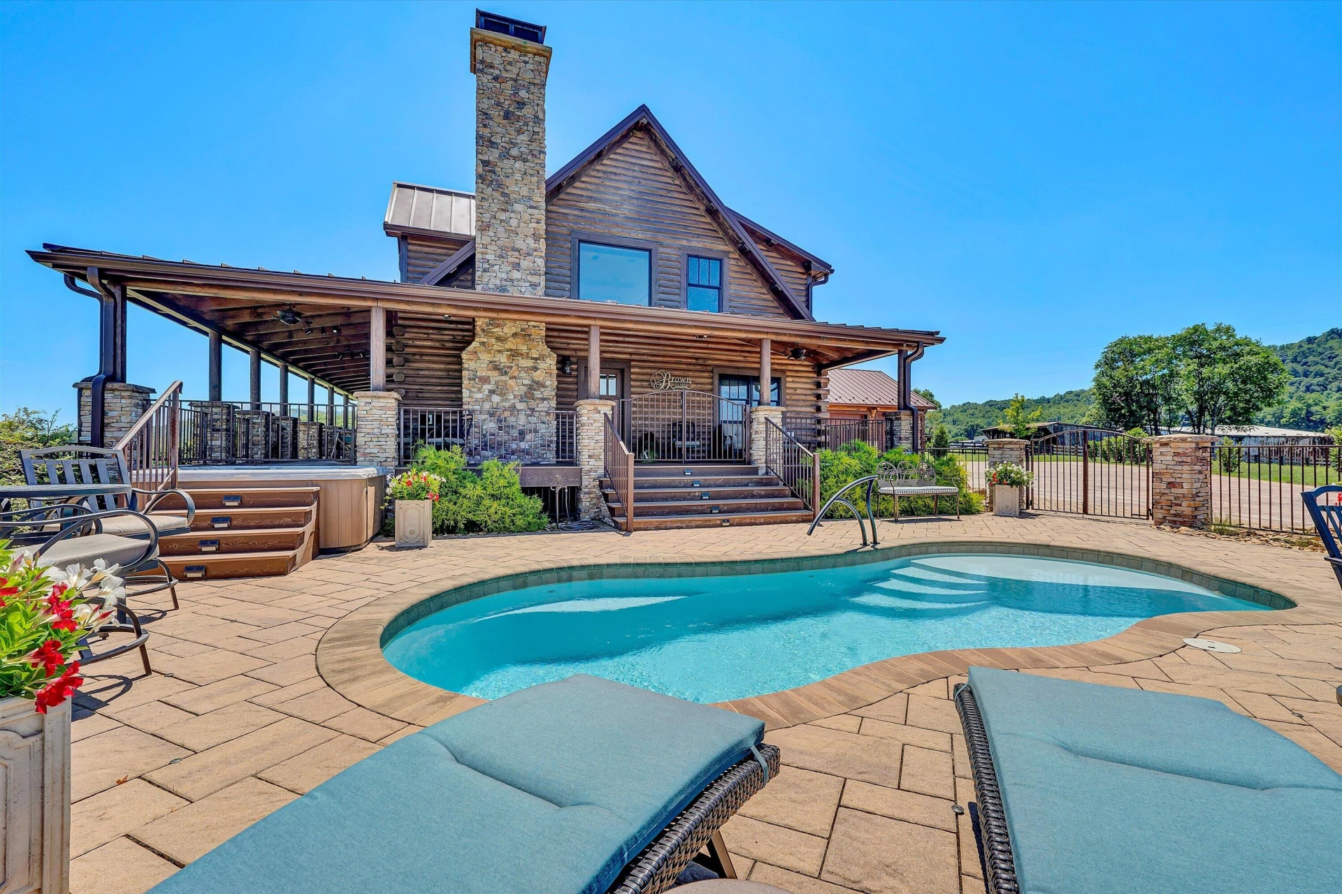 1237 Cochese DR - Photo 51