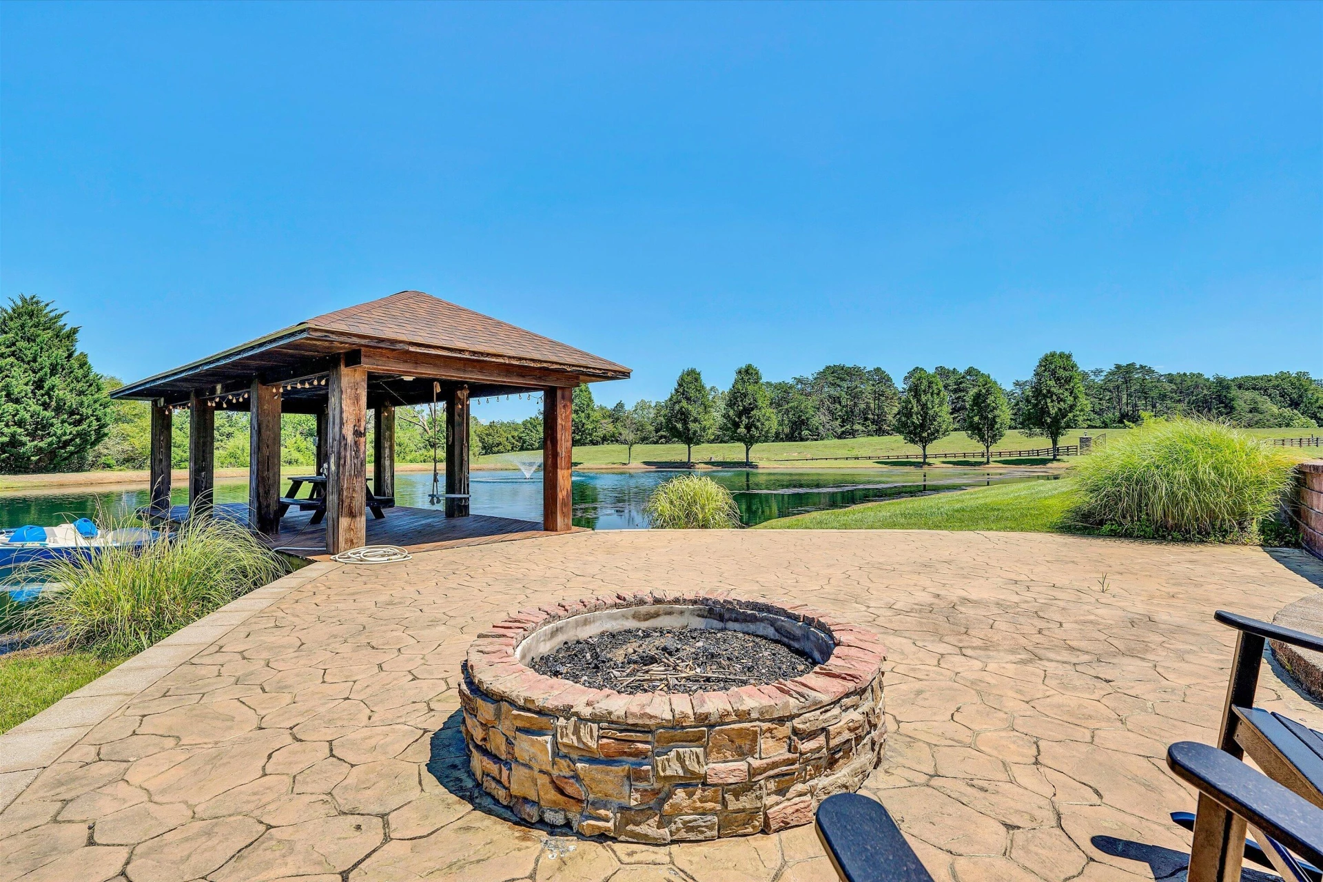 1237 Cochese DR - Photo 93
