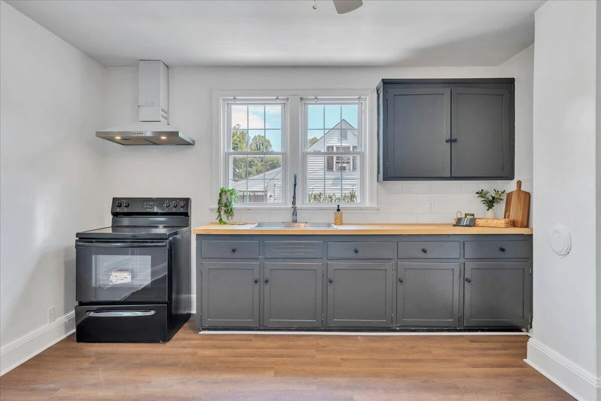 207 Greyson ST - Photo 13