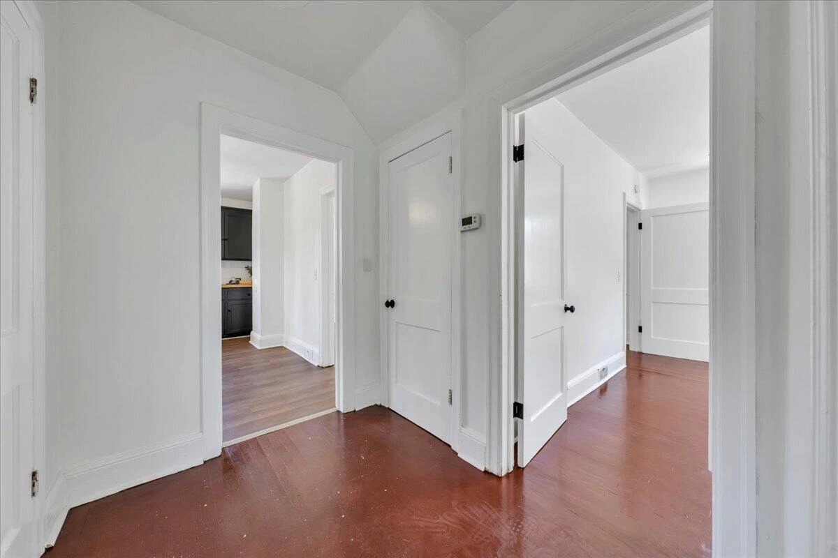 207 Greyson ST - Photo 17