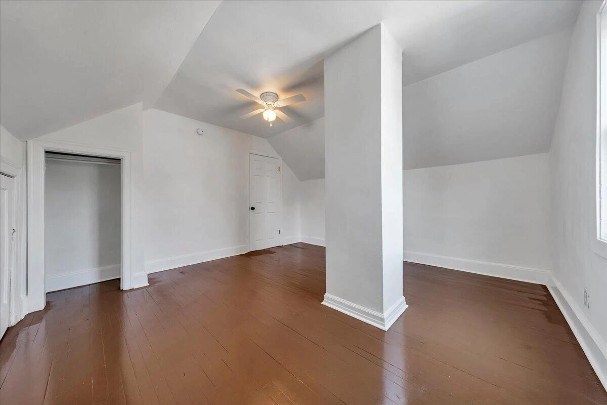 207 Greyson ST - Photo 19