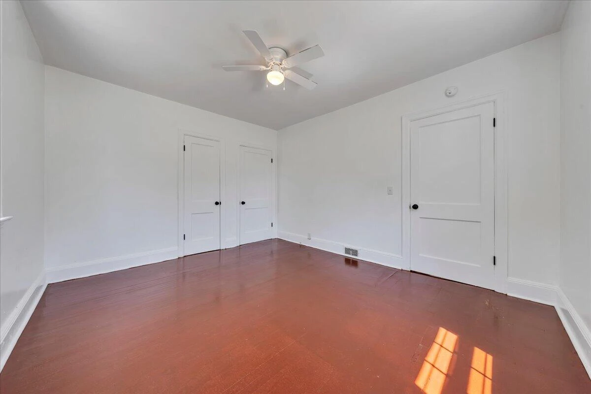 207 Greyson ST - Photo 22