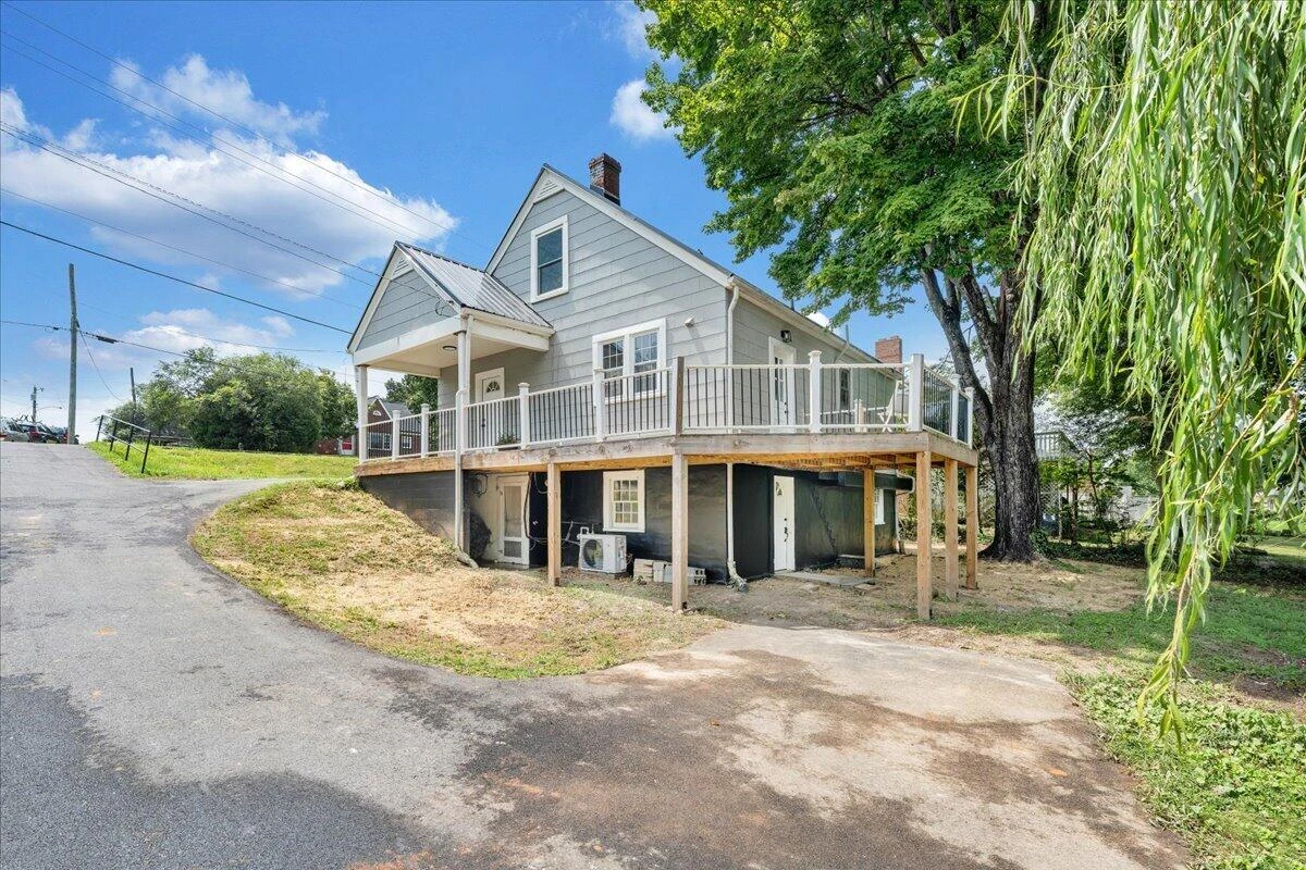 207 Greyson ST - Photo 44