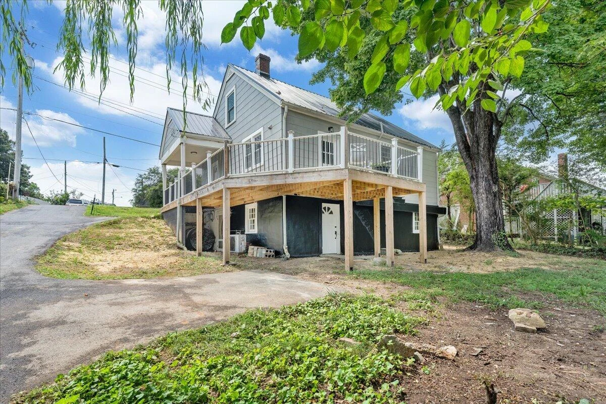 207 Greyson ST - Photo 45