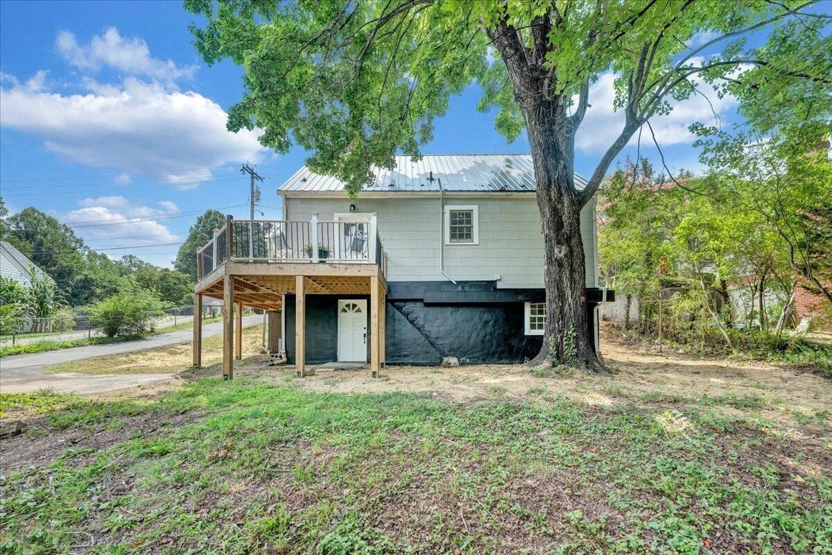 207 Greyson ST - Photo 48