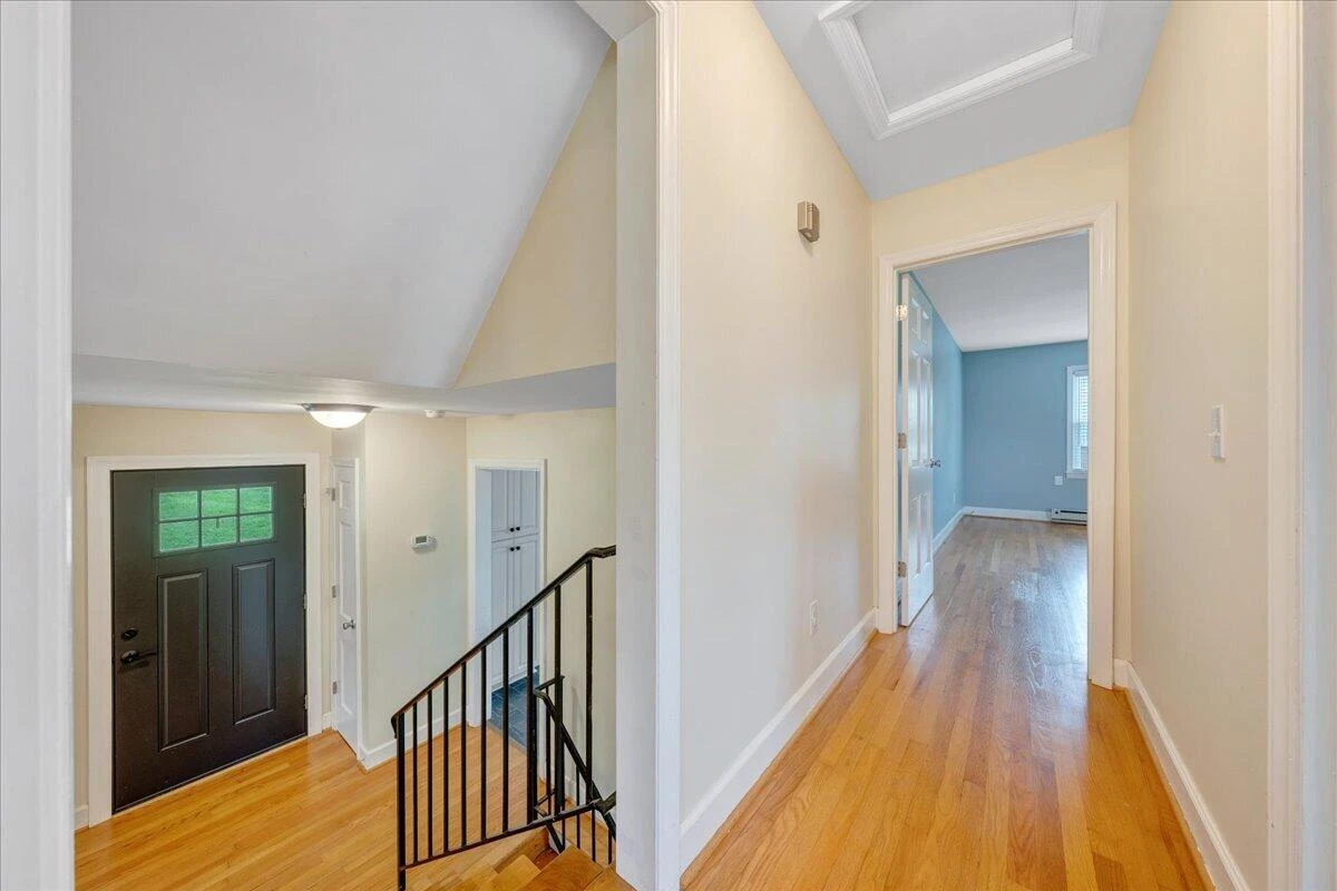 235 Arthur CIR - Photo 19