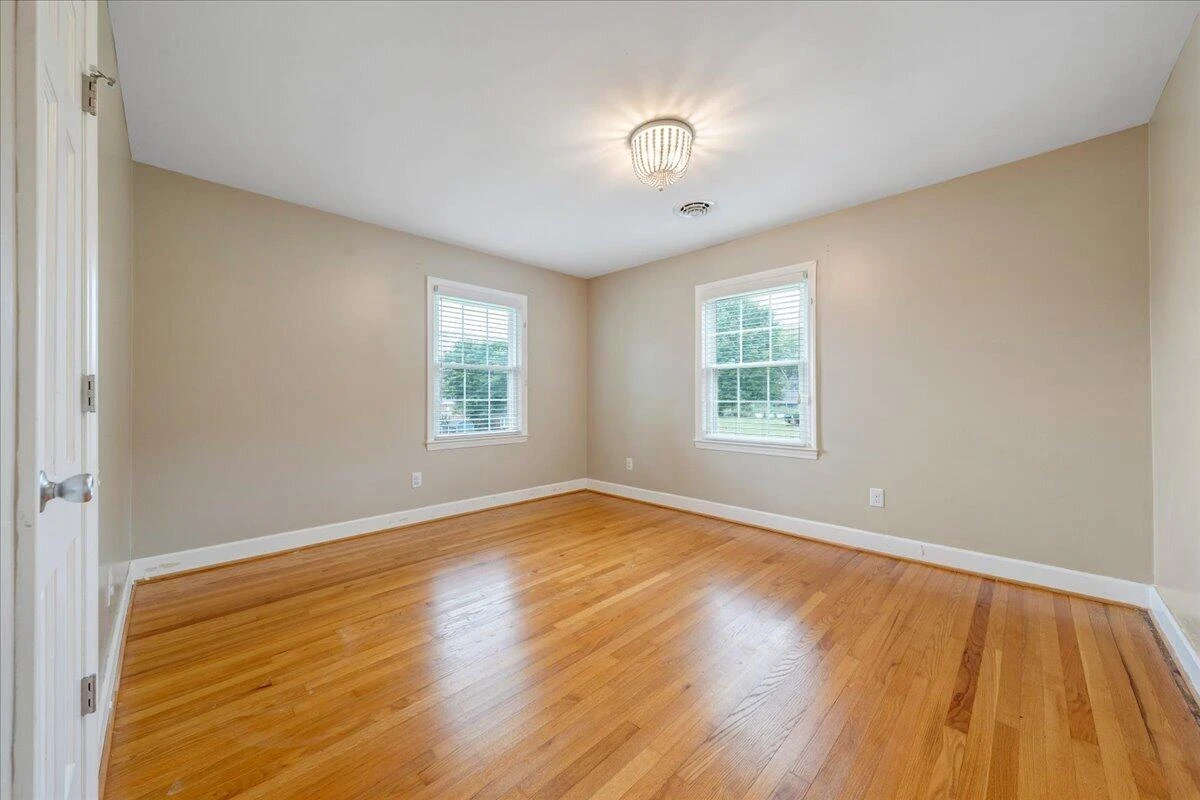 235 Arthur CIR - Photo 20