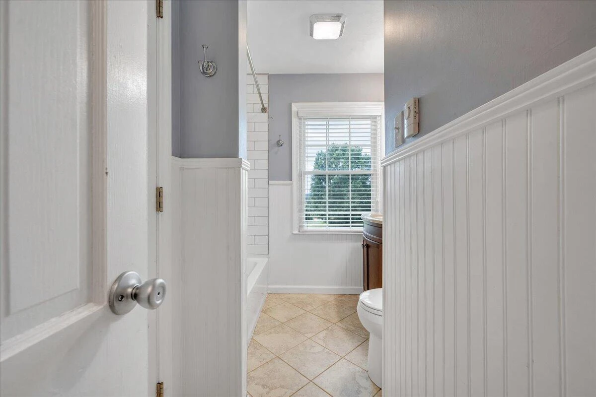 235 Arthur CIR - Photo 23