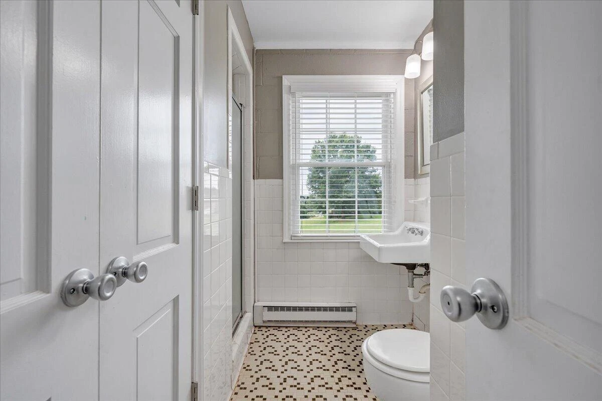 235 Arthur CIR - Photo 30
