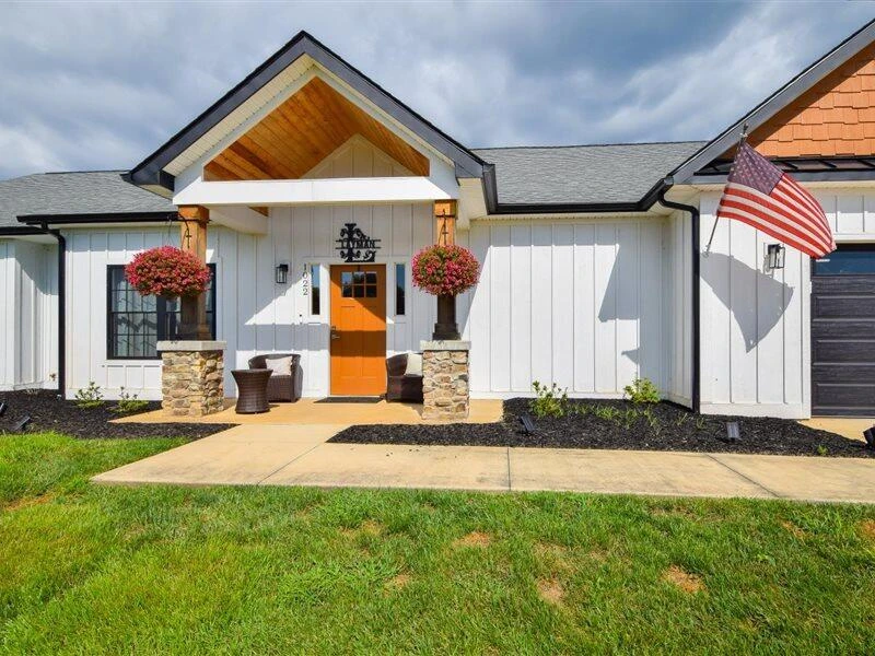 1022 Westcove RD - Photo 3