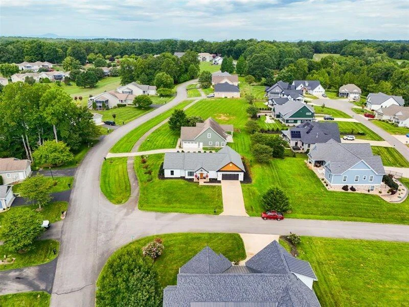 1022 Westcove RD - Photo 40