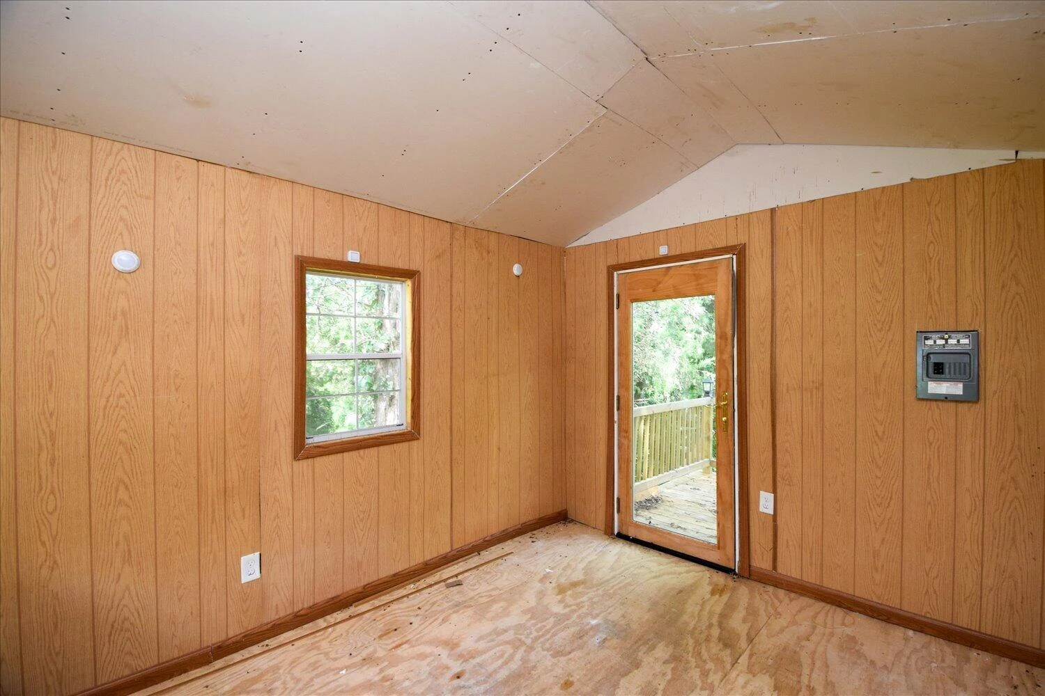 540 Nursery RD - Photo 32
