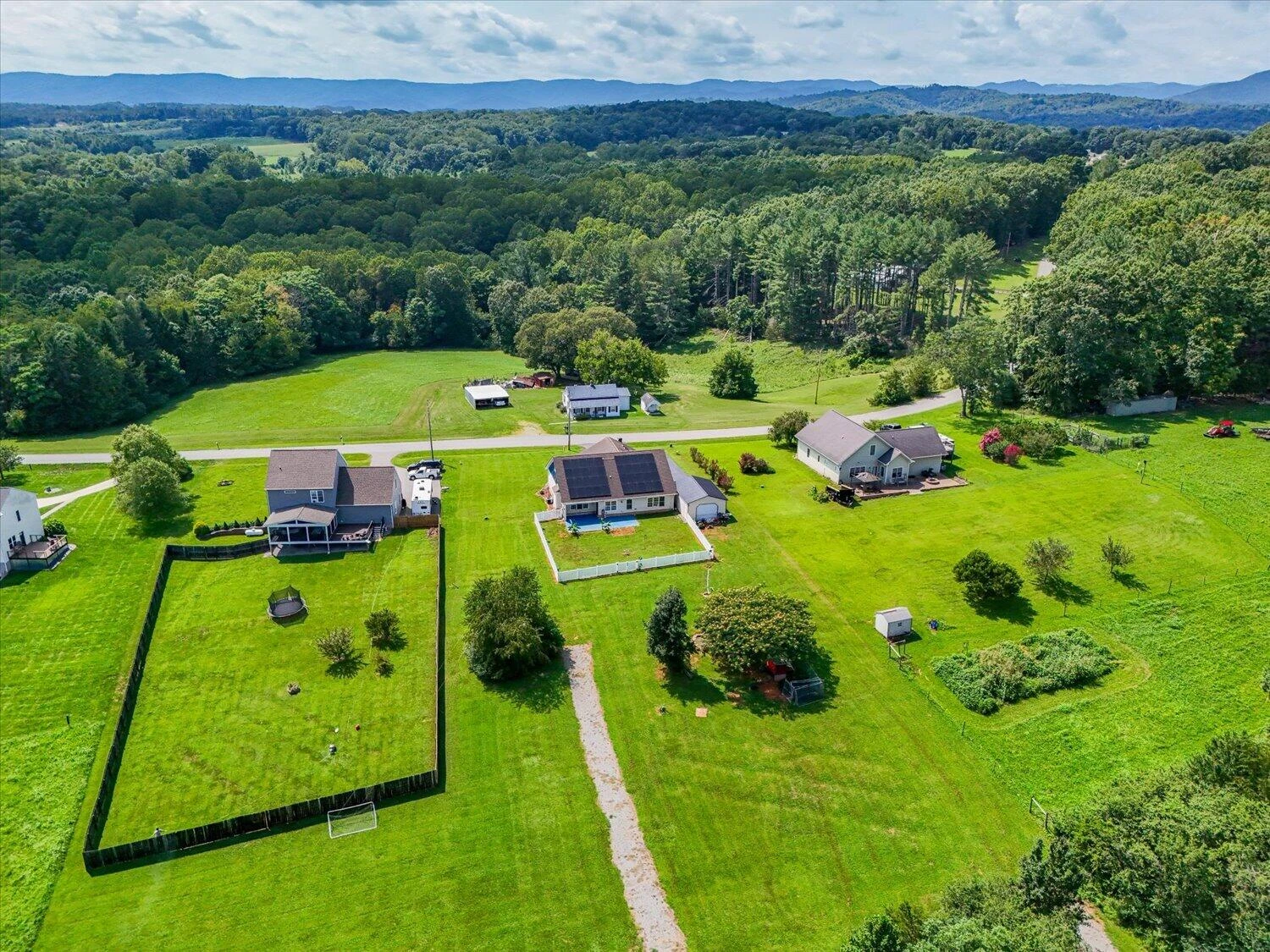 540 Nursery RD - Photo 39