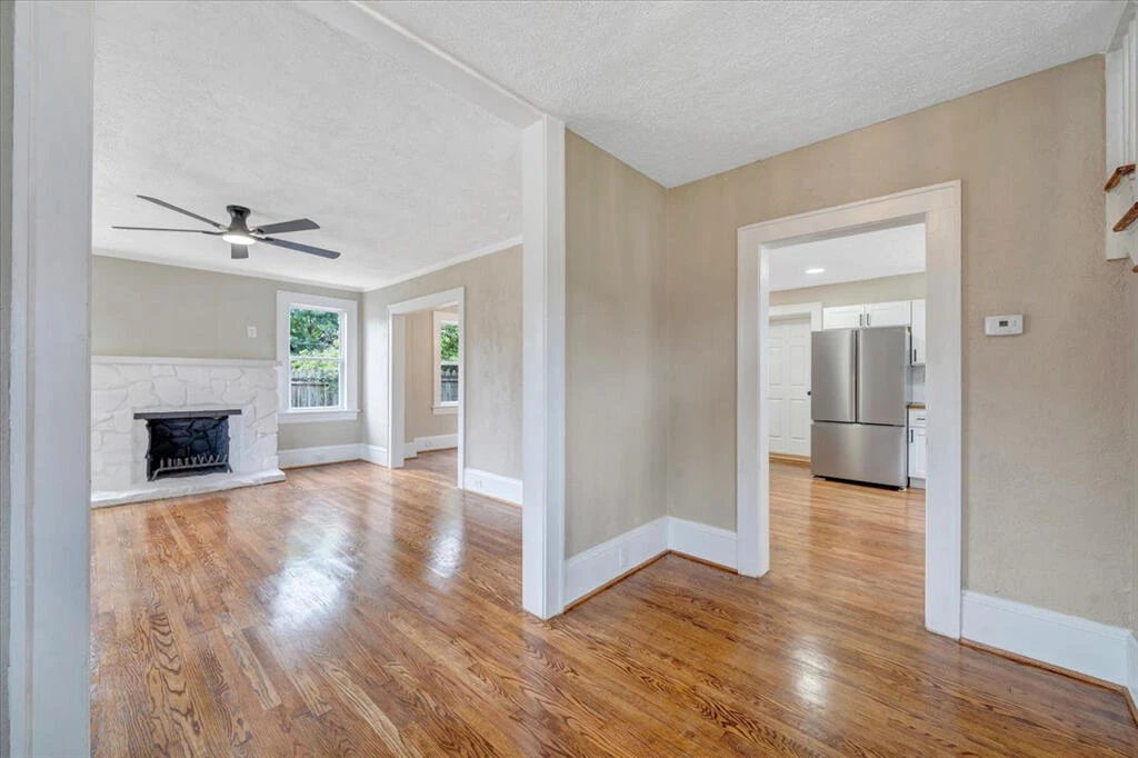 2411 Florida AVE NW - Photo 3