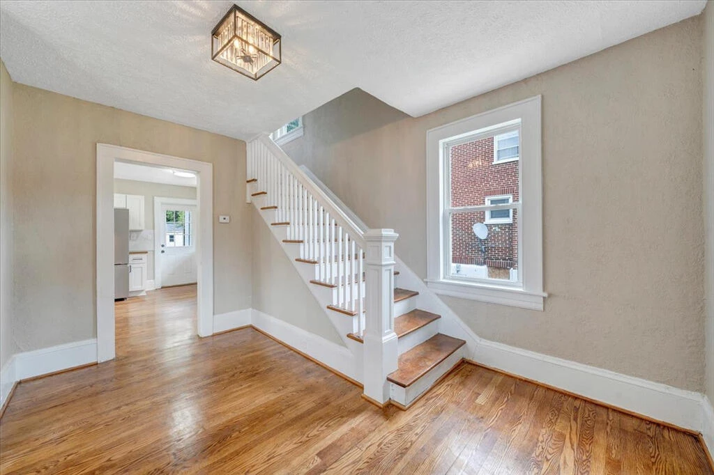 2411 Florida AVE NW - Photo 4
